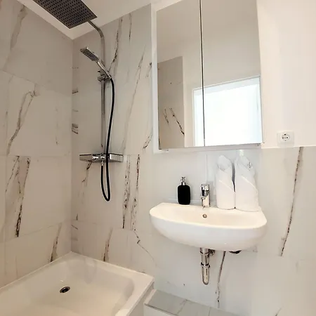 Apartament Neues Schmuckstueck Am Hafen Erstklassige Einrichtung Und Fantastischer Ausblick Von 