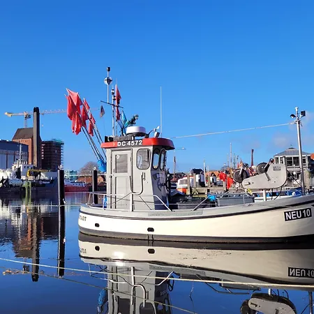 Lägenhet Neues Schmuckstueck Am Hafen Erstklassige Einrichtung Und Fantastischer Ausblick Von 