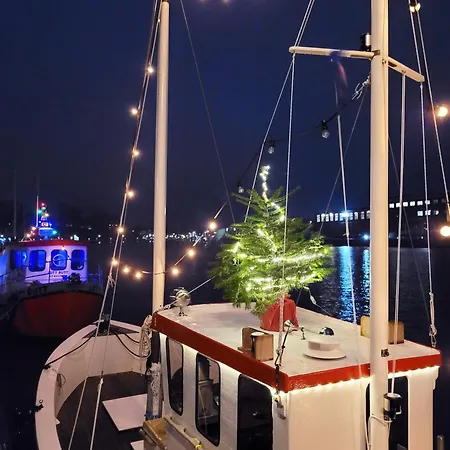 Διαμέρισμα Neues Schmuckstueck Am Hafen Erstklassige Einrichtung Und Fantastischer Ausblick Von 